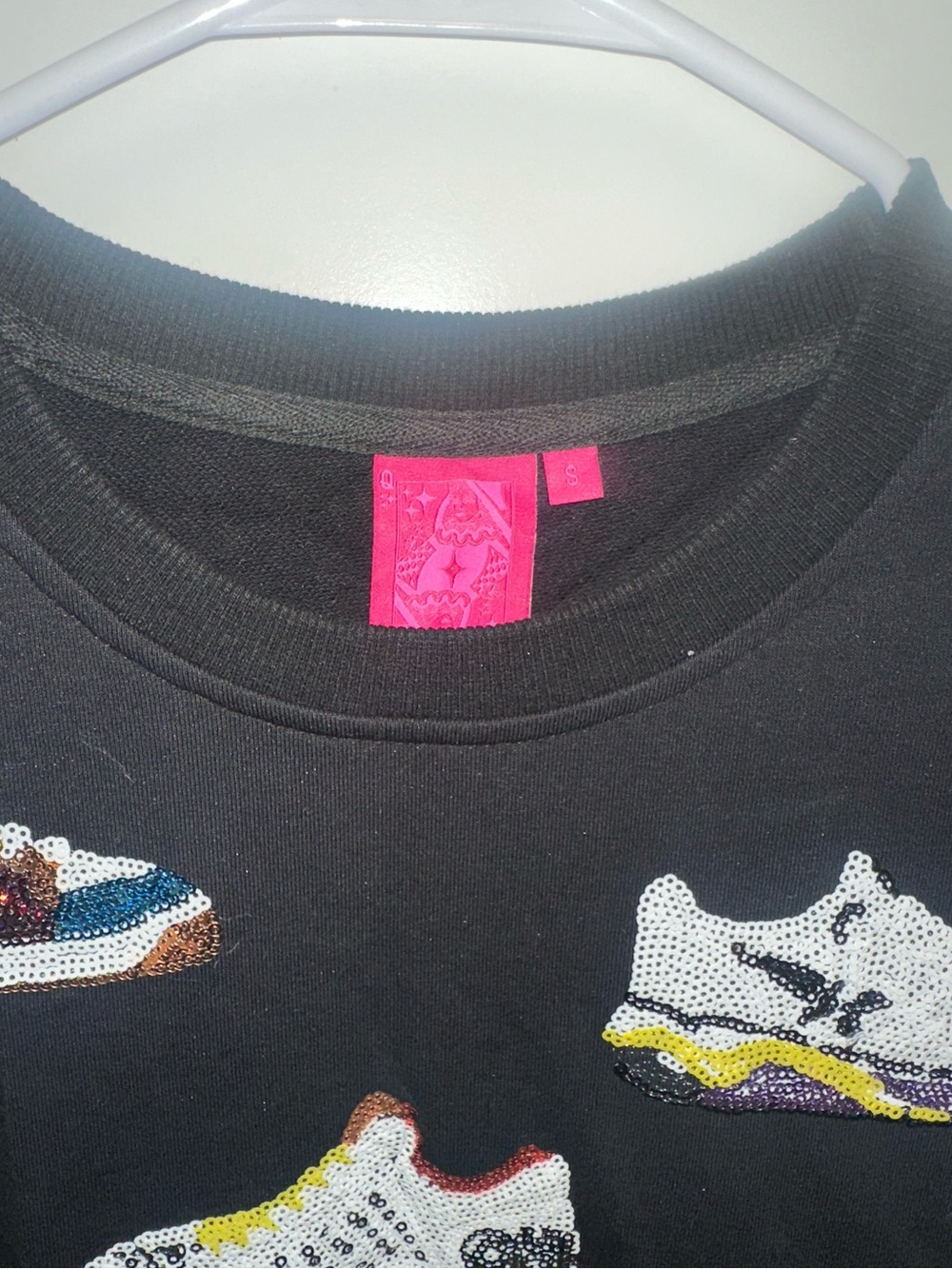 QOS Black Sequin Sneaker Patch T-Shirt Dress - Picture 3 of 4